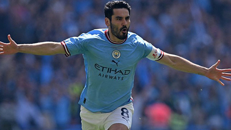 İlkay Gündoğan 1 sene daha Manchester Cityde