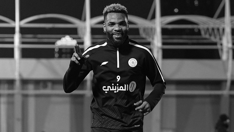 Son dakika: Süper Ligin eski gol kralı ve Hataysporun eski yıldızı Aaron Boupendza 11. kattan düşerek hayatını kaybetti Ölümünde cinayet şüphesi