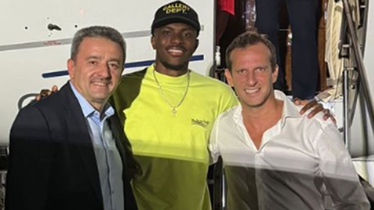 Dünyaca ünlü golcünün menajeri George Gardi: Osimhenin transferi Galatasarayın kaderini değiştirdi Dünyaca ünlü golcünün menajeri George Gardi: Osimhenin transferi Galatasarayın kaderini değiştirdi