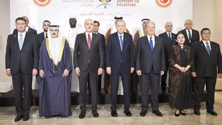 Filistinlilere sürgün teklifi... Hangi ambalaja sarılırsa sarılsın bir kıymeti yok Filistinlilere sürgün teklifi... Hangi ambalaja sarılırsa sarılsın bir kıymeti yok