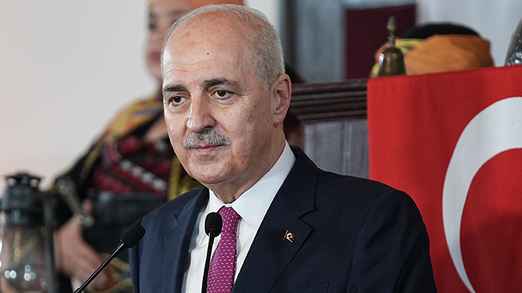 TBMM Başkanı Kurtulmuş: Türkiye Cumhuriyetini dünyada her alanda sözü güçlü, gücü tesirli bir Türkiye haline getireceğiz TBMM Başkanı Kurtulmuş: Türkiye Cumhuriyetini dünyada her alanda sözü güçlü, gücü tesirli bir Türkiye haline getireceğiz
