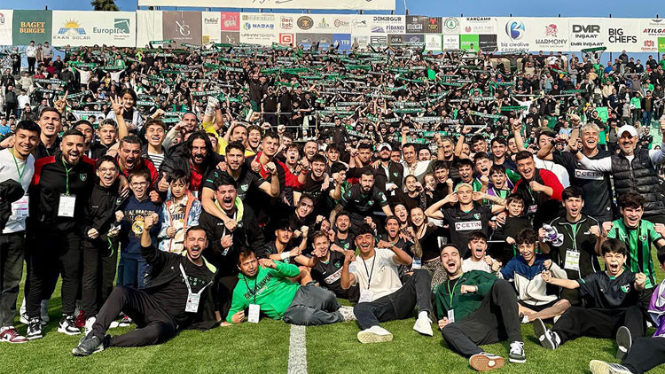 Denizlispor evinde kader maçında