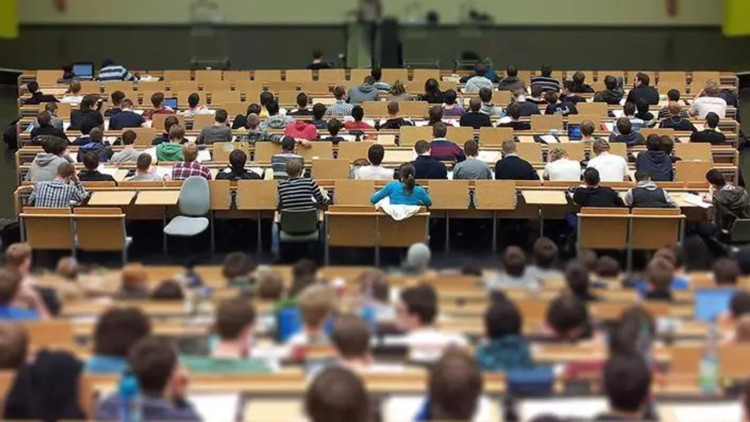 19 Mayıs üniversiteler tatil mi olacak Üniversiteler 19 Mayısta ders işleyecek mi 19 Mayıs üniversiteler tatil mi olacak Üniversiteler 19 Mayısta ders işleyecek mi