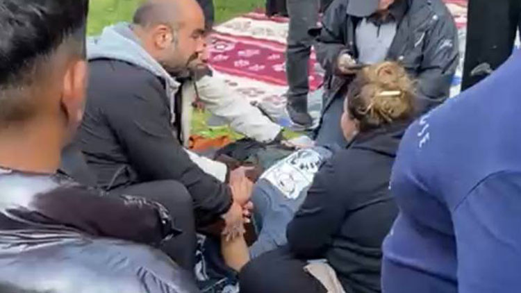 Esenyurtta deprem nedeniyle parkta kalan eşi ve baldızını silahla vurdu Esenyurtta deprem nedeniyle parkta kalan eşi ve baldızını silahla vurdu