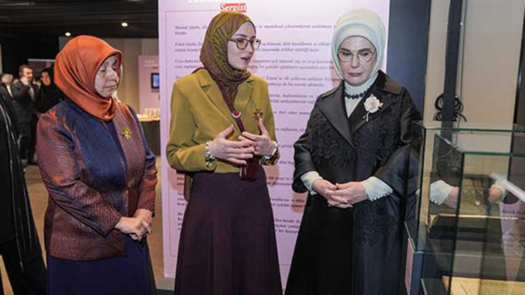 Emine Erdoğan Saklı Kalanlar sergisinin açılışını yaptı
