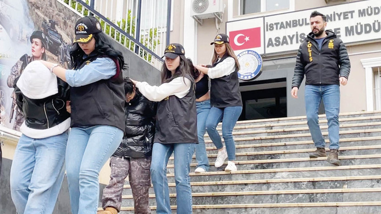 Fuhuş ağı çökertildi