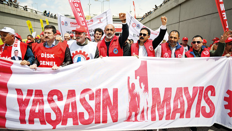 1 Mayıs’a coşkulu kutlama: İşçiler, emekçiler meydanlardaydı