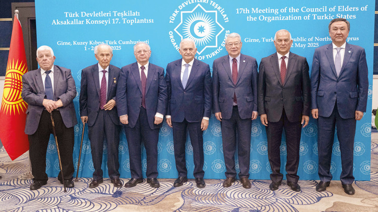 Aksakallar Girne’de toplandı: ‘Türk devletleri KKTC’nin yanında’