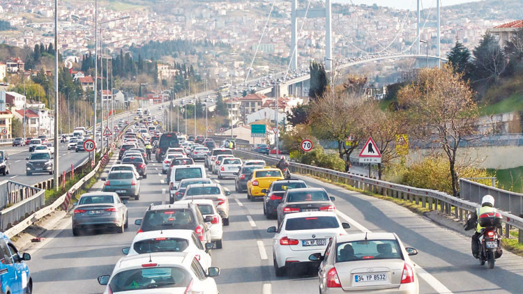 Bu trafiğin bedeli 7 milyar dolar Bu trafiğin bedeli 7 milyar dolar
