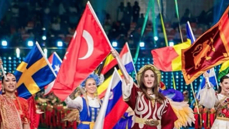 İdil Bilgen: Türk bayrağını taşımak çok özeldi İdil Bilgen: Türk bayrağını taşımak çok özeldi