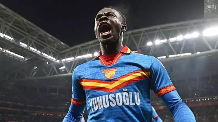 Göztepeli Dennis için Alman kulüpleri sırada Göztepeli Dennis için Alman kulüpleri sırada