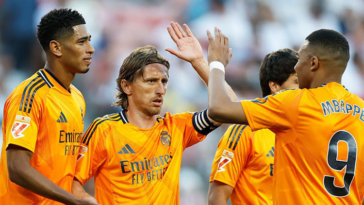 Real Madrid, Sevillayı 2 golle devirdi Arda Güler ilk 11de başladı