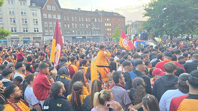 Almanya’da şampiyonluk coşkusu Almanya’da şampiyonluk coşkusu