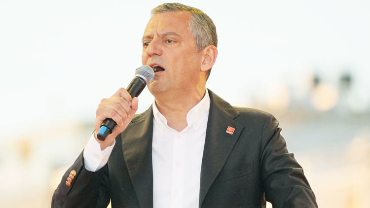 CHP 86 milyonun kardeşliğini savunuyor CHP 86 milyonun kardeşliğini savunuyor