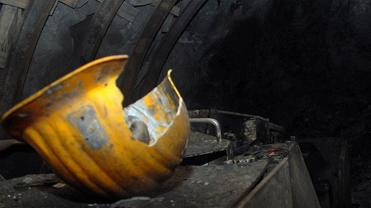 Altın madeni çöktü: 260 işçi mahsur kaldı