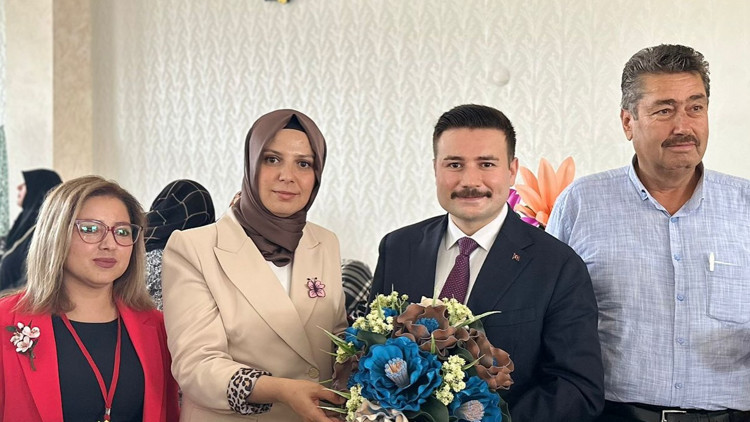 Hassa Halk Eğitimi Merkezi’nde yıl sonu sergisi Hassa Halk Eğitimi Merkezi’nde yıl sonu sergisi