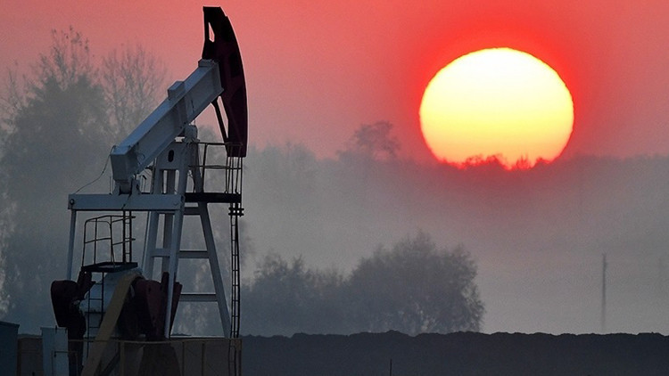 ABDnin Venezuela hamlesi petrol fiyatlarını yükseltti