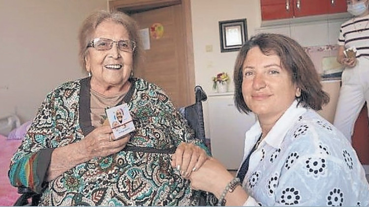 Kızılkaya ve Erdoğan yaşlıları unutmadı