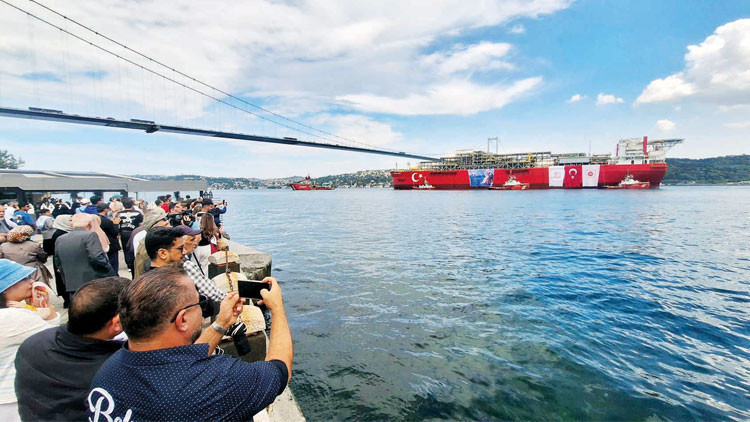 İstanbul’un fethinin 572. yılında: ‘Osman Gazi’ Karadeniz Görevinde