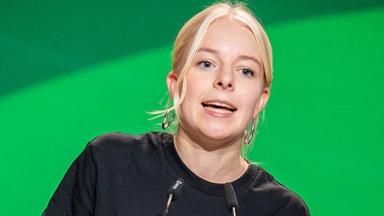 Bir paylaşımıyla partiyi karıştırdı