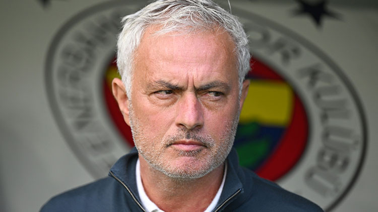 Jose Mourinho: Ligde bazen garip şeyler oldu