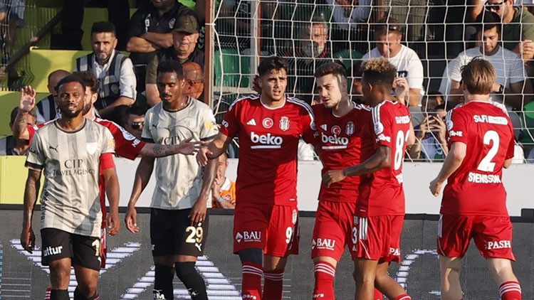 18lik Mustafa Hekimoğlunun 1000. gol gururu