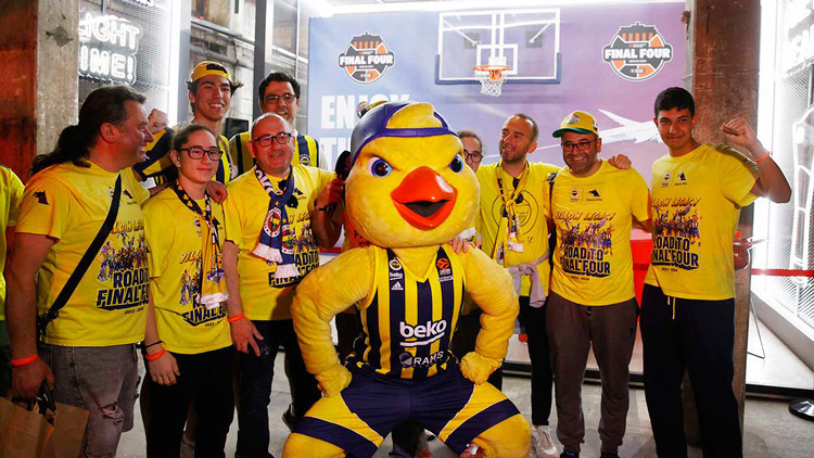 Fenerbahçede Yellow çılgınlığı Fenerbahçede Yellow çılgınlığı