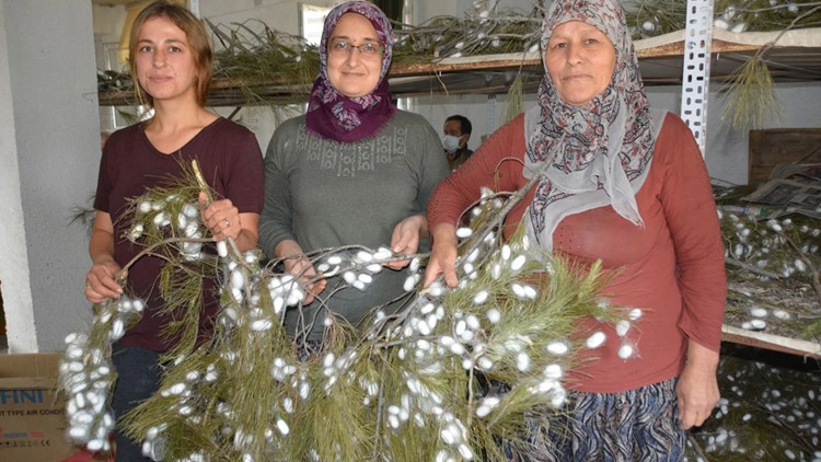 Anne ile kızı devlet desteğiyle patron oldu