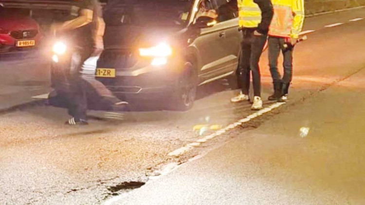 Hollanda’da siviller sınırda göçmen aradı Hollanda’da siviller sınırda göçmen aradı