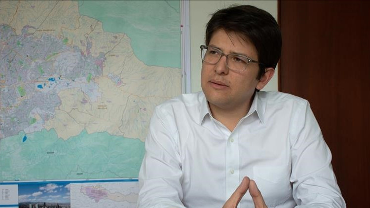 Kolombiyada suikast düzenlenen cumhurbaşkanı adayı Uribe yoğun bakımda: Kurtulması için mucize gerekli Kolombiyada suikast düzenlenen cumhurbaşkanı adayı Uribe yoğun bakımda: Kurtulması için mucize gerekli