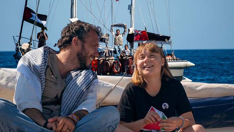 İsrailin alıkoyduğu Madleen gemisindeki aktivist açlık grevine başladı İsrailin alıkoyduğu Madleen gemisindeki aktivist açlık grevine başladı