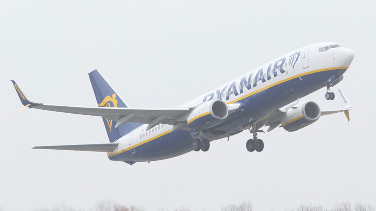 Uçakta taşkınlık yapana 500 Sterlin ceza