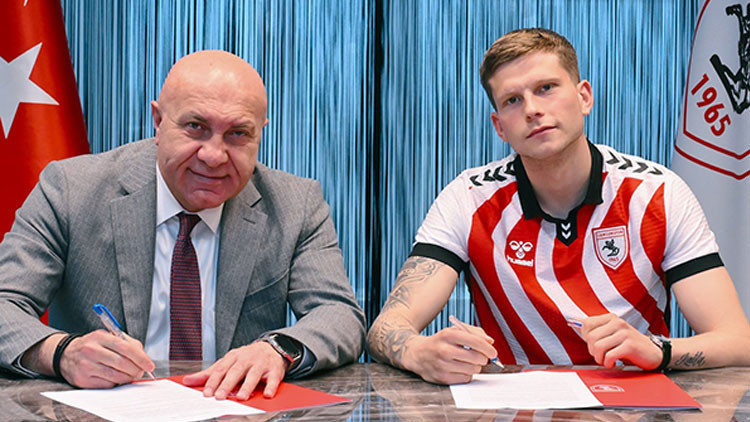 Logi Tomasson resmen Samsunsporda