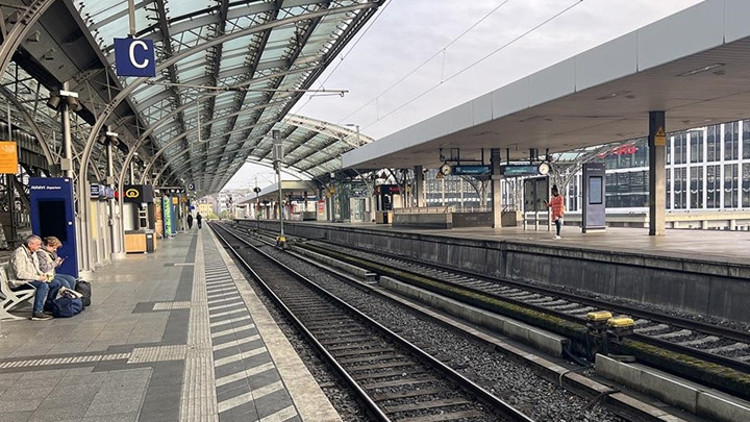 Alman Demir Yollarına sitem Alman Demir Yollarına sitem