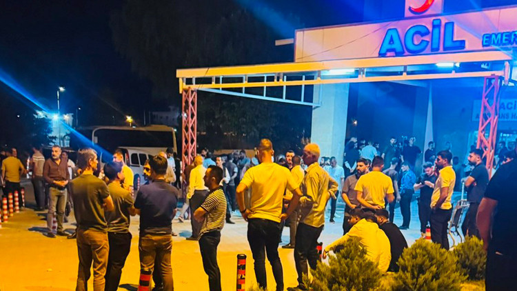 İki aile arasındaki kavgayı ayırmaya çalışırken hayatını kaybetti