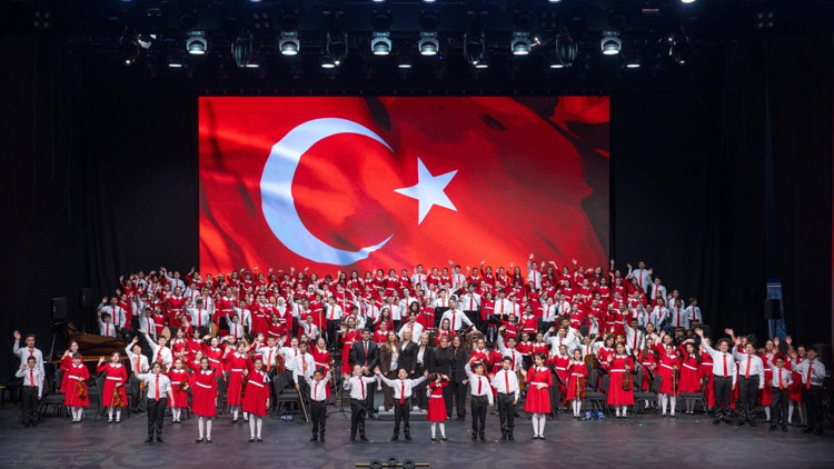 Cumhurbaşkanlığı Çocuk Orkestrası ve Korosu ilk kez İstanbullular ile buluşuyor Cumhurbaşkanlığı Çocuk Orkestrası ve Korosu ilk kez İstanbullular ile buluşuyor