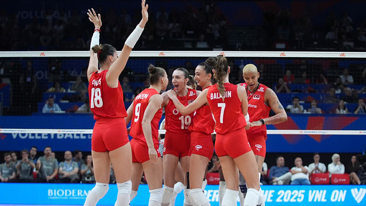 Filenin Sultanları, Dominik Cumhuriyetini de devirdi Milletler Liginde 5te 5 yaptı Filenin Sultanları, Dominik Cumhuriyetini de devirdi Milletler Liginde 5te 5 yaptı