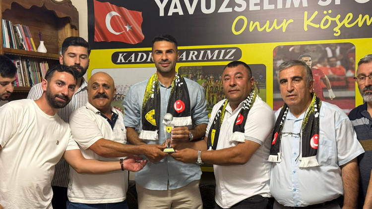 Zeki Çelik: Dünya Kupası için umutluyum Zeki Çelik: Dünya Kupası için umutluyum