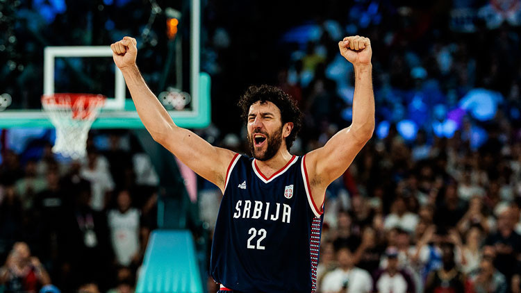 Fenerbahçenin transfer listesindeki Vasilije Micice EuroLeagueden dev teklifler Fenerbahçenin transfer listesindeki Vasilije Micice EuroLeagueden dev teklifler