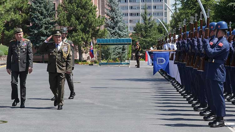 Genelkurmay Başkanı Orgeneral Gürak, Slovak mevkidaşı Zmeko ile görüştü