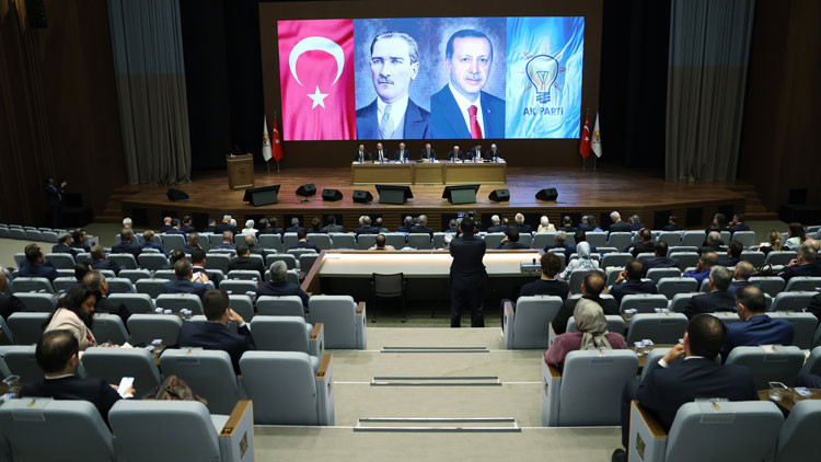 AK Parti MKYK toplantısı başladı