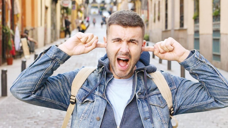 İstanbul’da ulaşım ve açık alanlarda… Yüksek sesli müziğe son