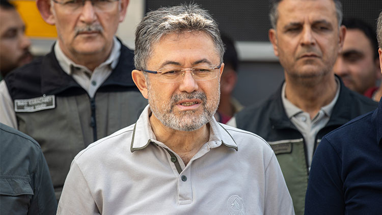 Bakan Yumaklı, Sakaryada orman yangınlarına ilişkin konuştu: Sorumlular en ağır cezayı alması için takipçisi olacağız