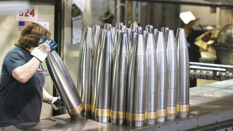 ABD Ukrayna’ya mühimmat akışını kesti