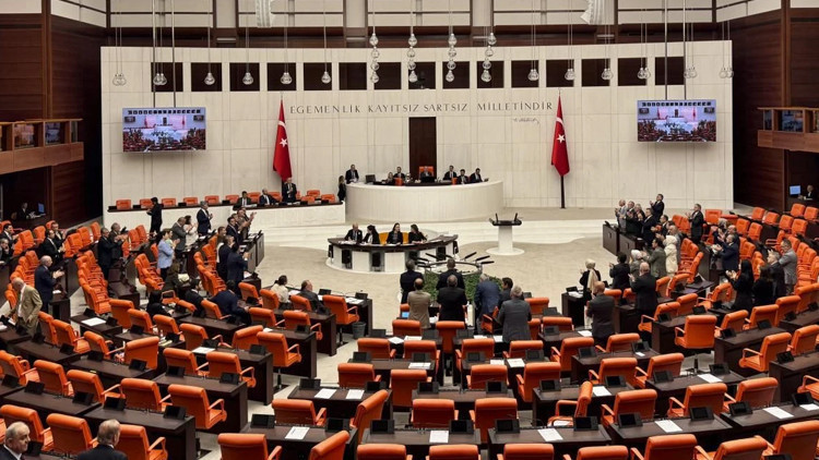 Enerji ve maden alanlarına yönelik düzenlemeler içeren kanun teklifi, TBMM Genel Kurulunda