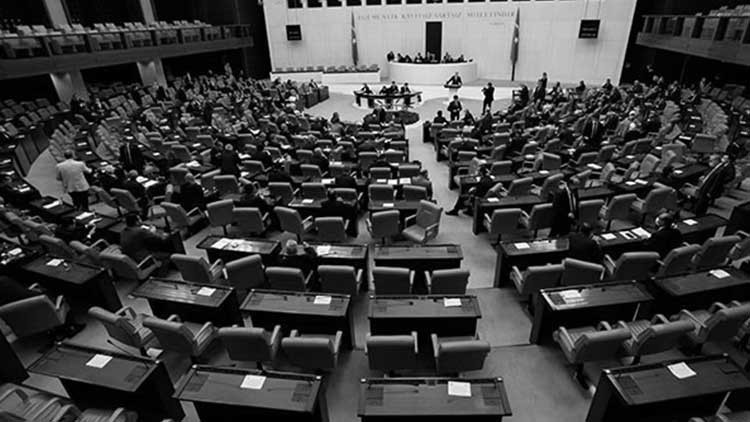 Siyasilerden Pençe-Kilit Harekat bölgesindeki şehitler için başsağlığı mesajları Siyasilerden Pençe-Kilit Harekat bölgesindeki şehitler için başsağlığı mesajları