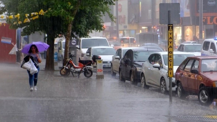 8 ile gök gürültülü sağanak yağış geliyor Meteoroloji uyardı İşte sağanak beklenen iller