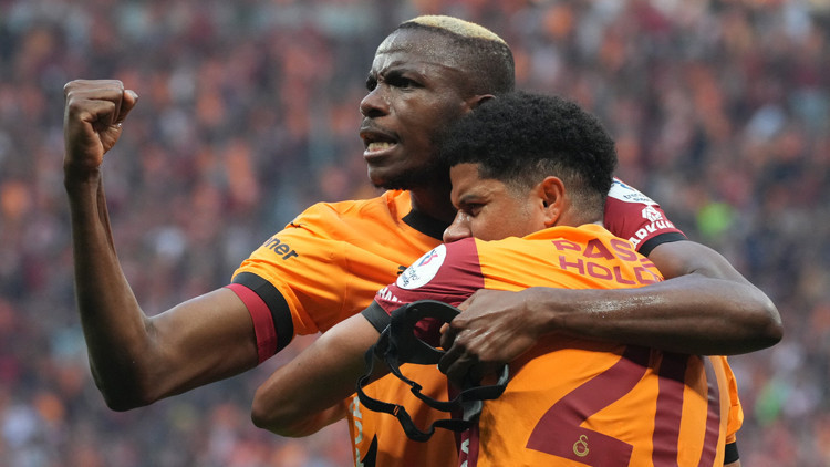 Victor Osimhen transferinde yeni gelişme: Görüşmeler tekrar hızlandı, Galatasaray isteğini yineledi