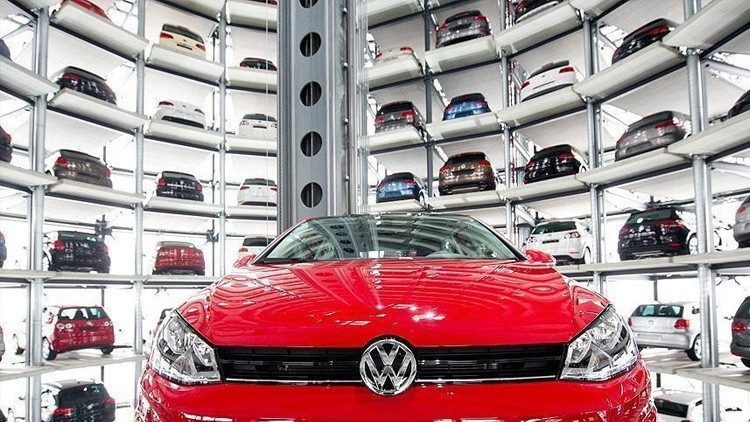 Volkswagen, zorlu piyasaya rağmen otomobil satışlarını artırdı Volkswagen, zorlu piyasaya rağmen otomobil satışlarını artırdı