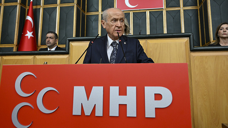 MHP lideri Bahçeliden 15 Temmuz mesajı: Milli diriliş destanı, işgal ve ihanete karşı milletin kıyamıdır